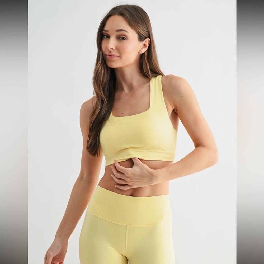 030. Venice cloud light square neck sports bra in yellow glow
